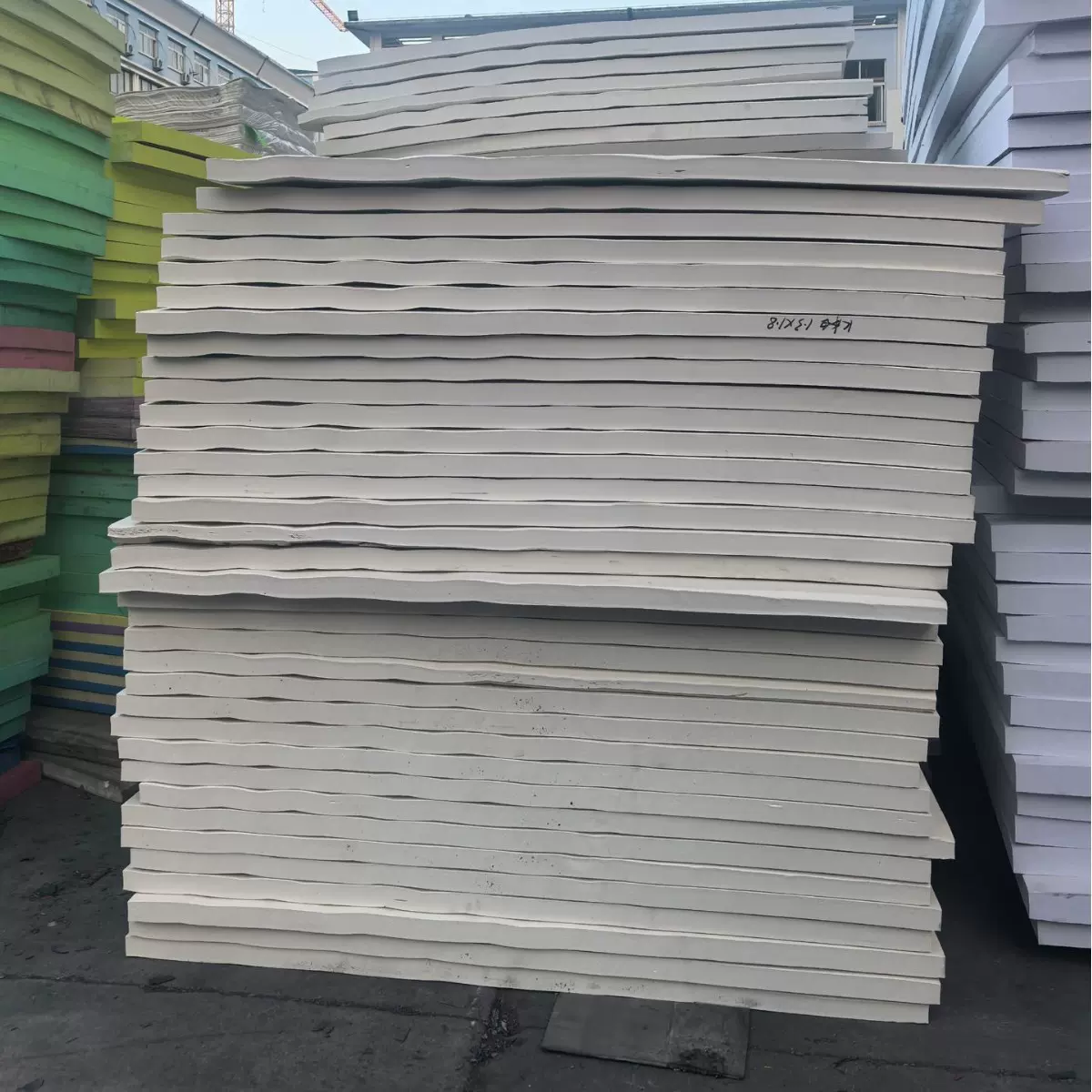 厂家大量供应EVA片材  黑白EVA包装辅助材料 加黑 加白