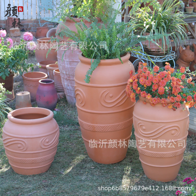 Grandes jardines al aire libre de terraza de barro rojo terraza de terraza