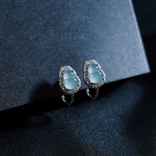 ����ʽ�������J��Ȼ�{ˮ�����AŮ���p���W�С���º��J��ʯ���