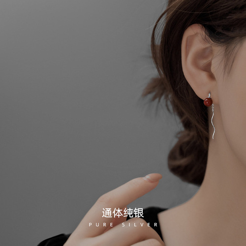 Under the Banyan Tree S925 silver natural cinnabar ear wire retro temperament high-end curve new fashion acacia red bean earrings
