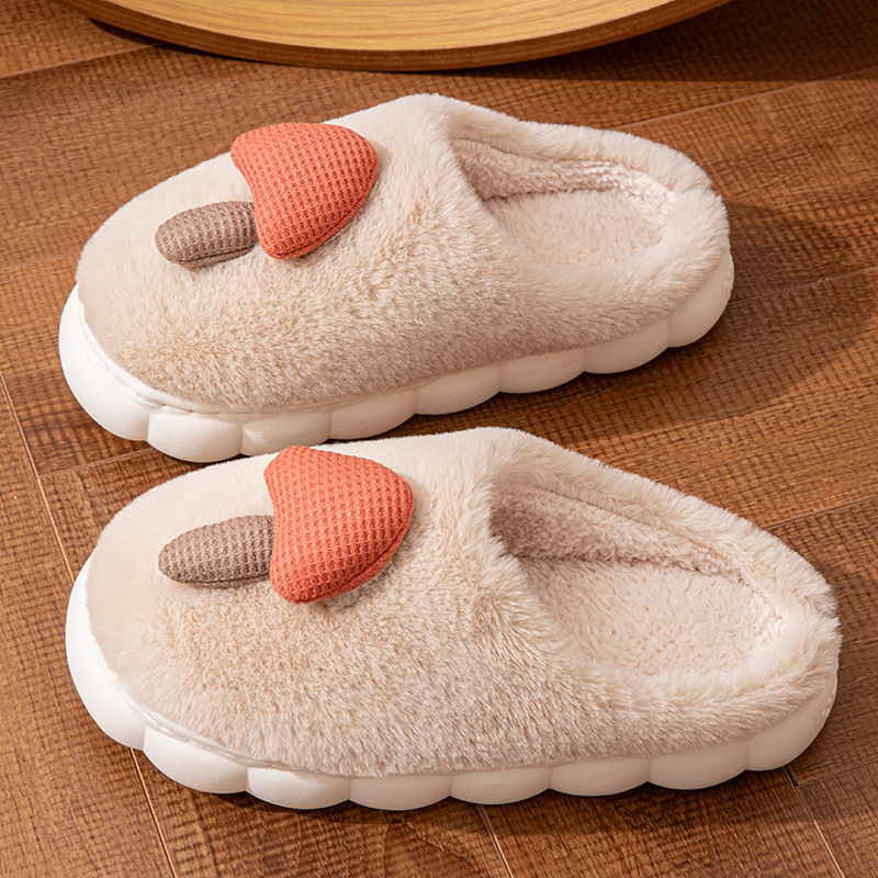Zapatillas de algodón de hongos de invierno transfronterizas, zapatillas de invierno de peluche cálidas, zapatillas de pelo para parejas domésticas, mujeres