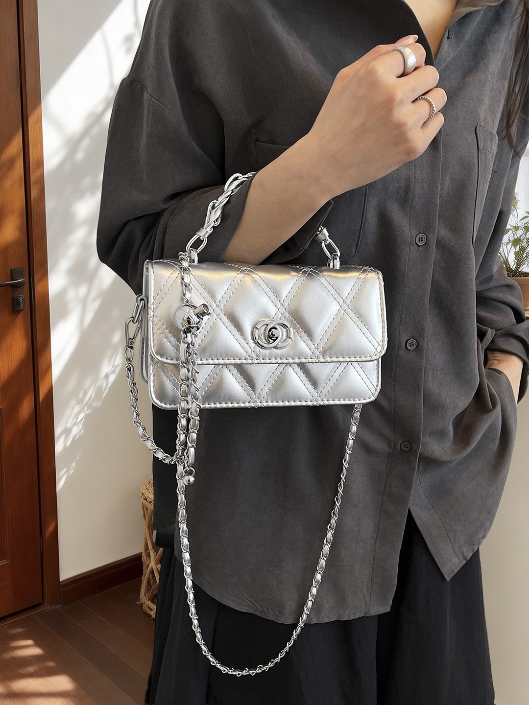 Xiaoxiaoxiang estilo de cadena de diamante bolso pequeño, bolso de lujo ligero, bolso de mano de alto nivel, bolso de hombro de estilo exterior, bolso de hombro