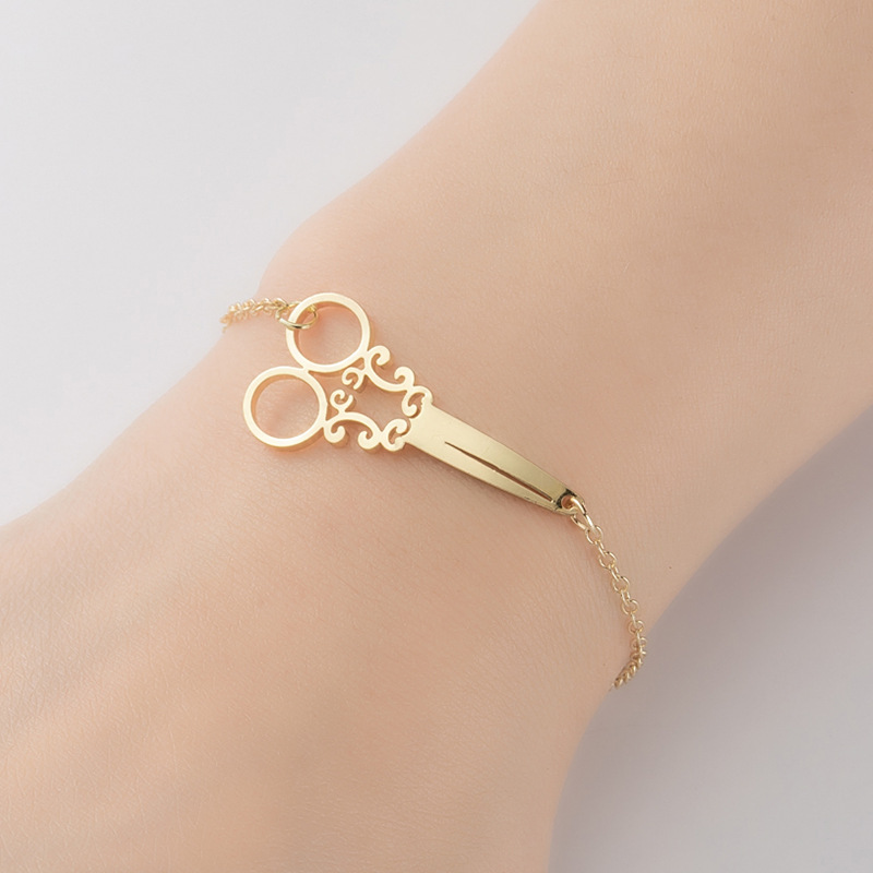 European and American Retro New Versatile Jewelry Personalized Open Scissors Shape Bracelet Fashion Women's Bracelet Wholesale in Stock