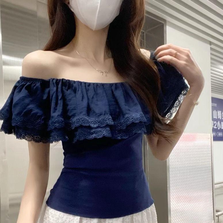 Off-shoulder lace patchwork short-sleeve T-shirt for women, summer slim-fit design, stylish and elegant top