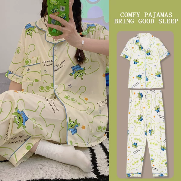 S short three -eyed cardigan