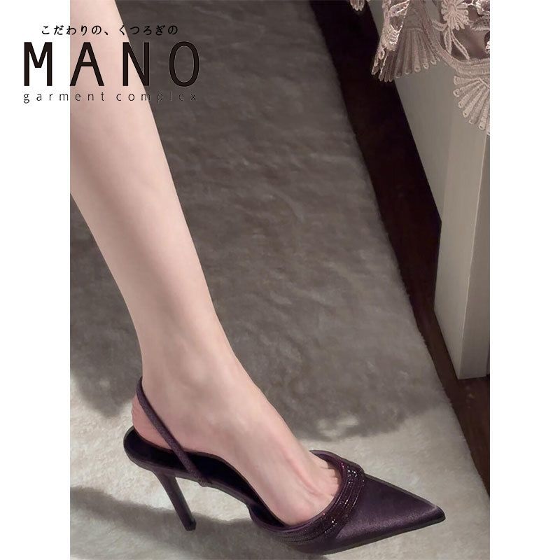 Elegant sandals for clubs and parties