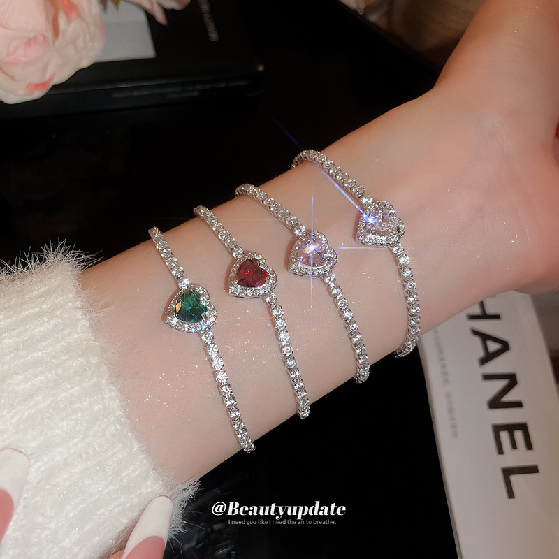 2025 nueva pulsera de diseño de amor de diamantes de color pulsera de moda exquisita ins joyería de alta calidad de lujo ligero al por mayor