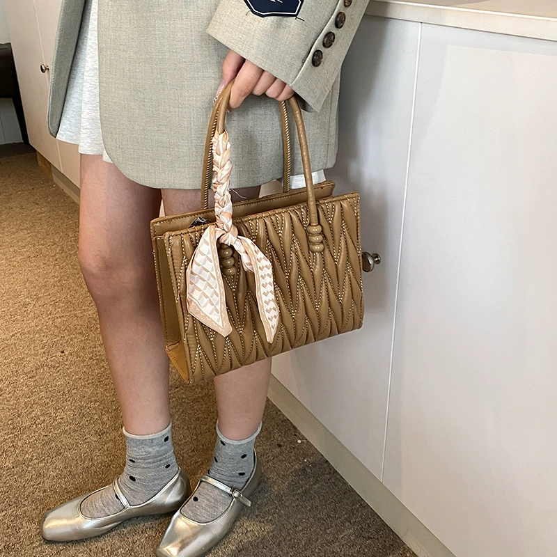 Shoulder bag, one-shoulder bag, small bag