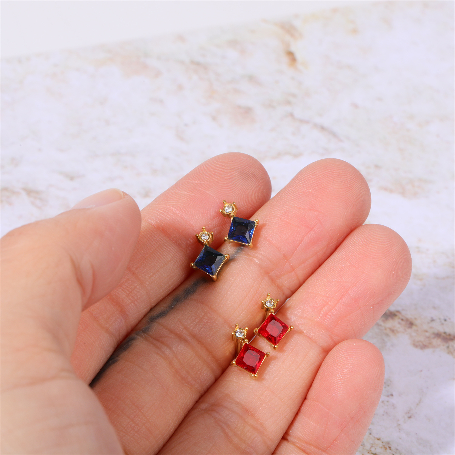 1 Pair Casual Simple Style Rhombus Inlay Titanium Steel Birthstone 18K Gold Plated Ear Studs display picture 4