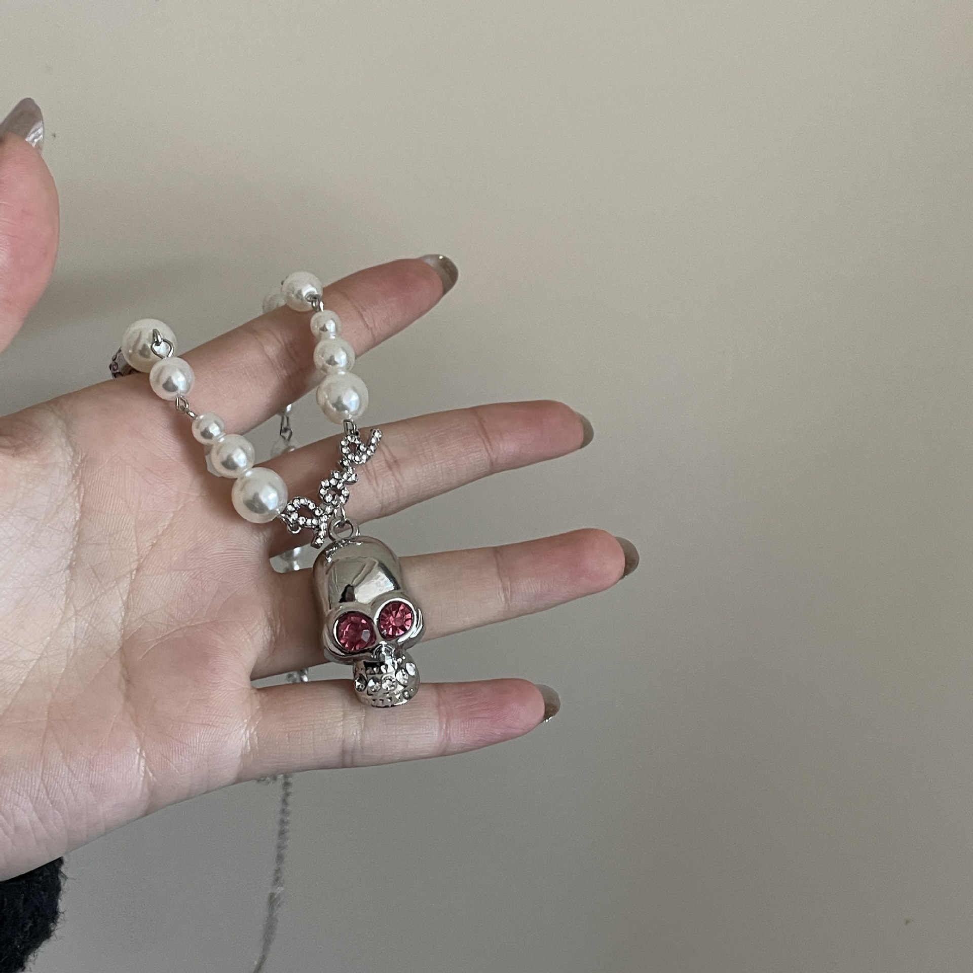 New niche skull pearl gemstone stainless steel pink diamond hip hop necklace wholesale