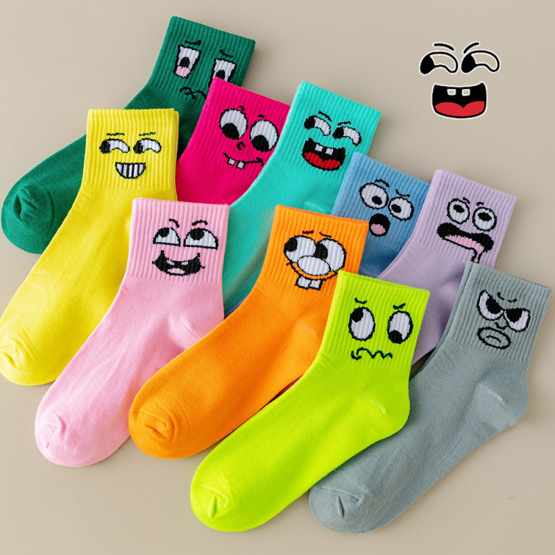 Zhuji socks cross-border smiling face candy solid color tide socks breathable spring and summer cartoon socks ladies wholesale