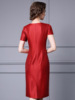 Red formal dress with three-dimensional flower decoration design feeling， buttocks wrapped dress， medium length style