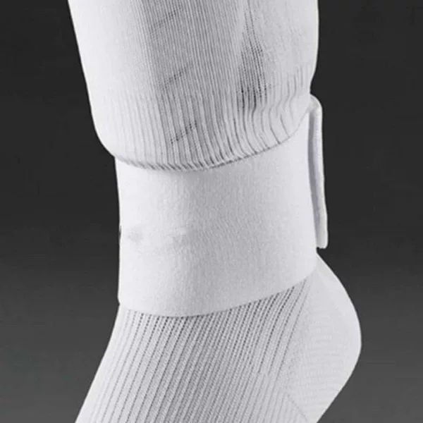 Black Football Shin Guards, Fixed Strips to Protect Ankles, Pressurized Ankle Braces, Fixed Sleeves, Fixed Straps