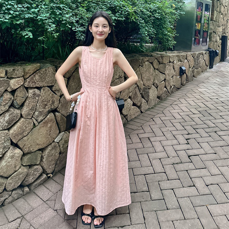 The Popular Hit Continues: 【Digm】 French-Style Elegant and Simple Solid Color Tencel Textured Waist-Cinching Slimming Dress The Popular Hit Continues: 【Digm】 French-Style Elegant and Simple Solid Color Tencel Textured Waist-Cinching Slimming Dress