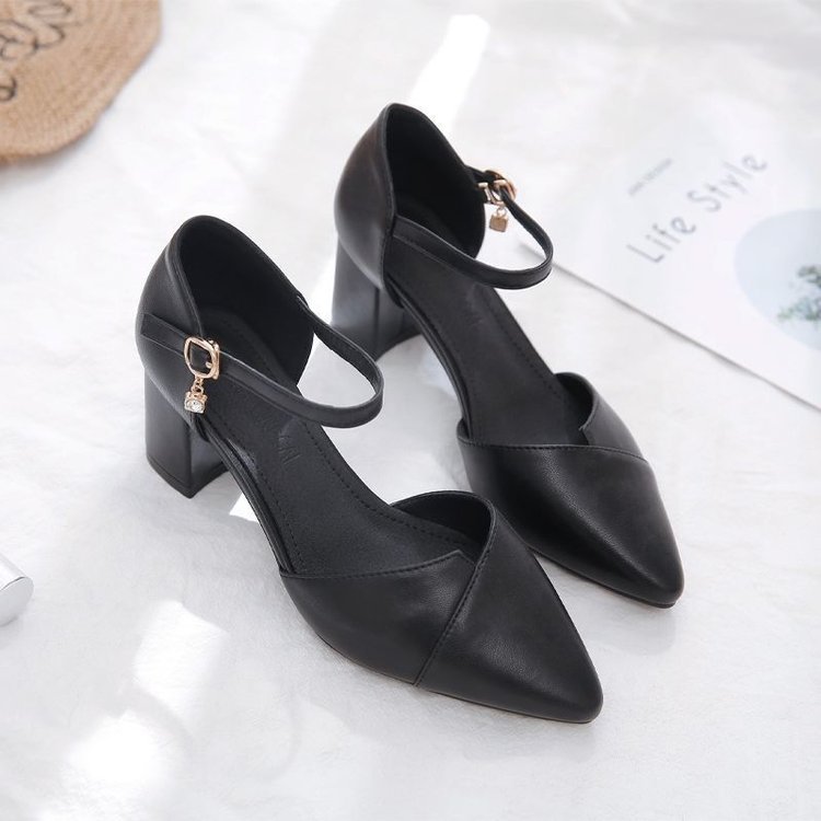 Sandalias de Punta cerrada para mujeres 2024 primavera y verano nuevo todo partido señaló hueco francés Mary Jane grueso tacón alto vestido zapatos individuales
