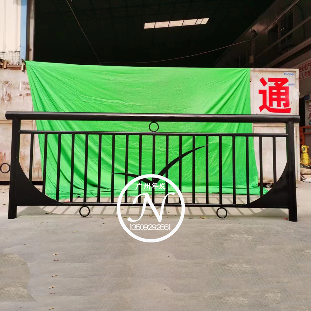 厂家批发 公路市政工程护栏 交通隔离栅护栏 深圳行政护栏