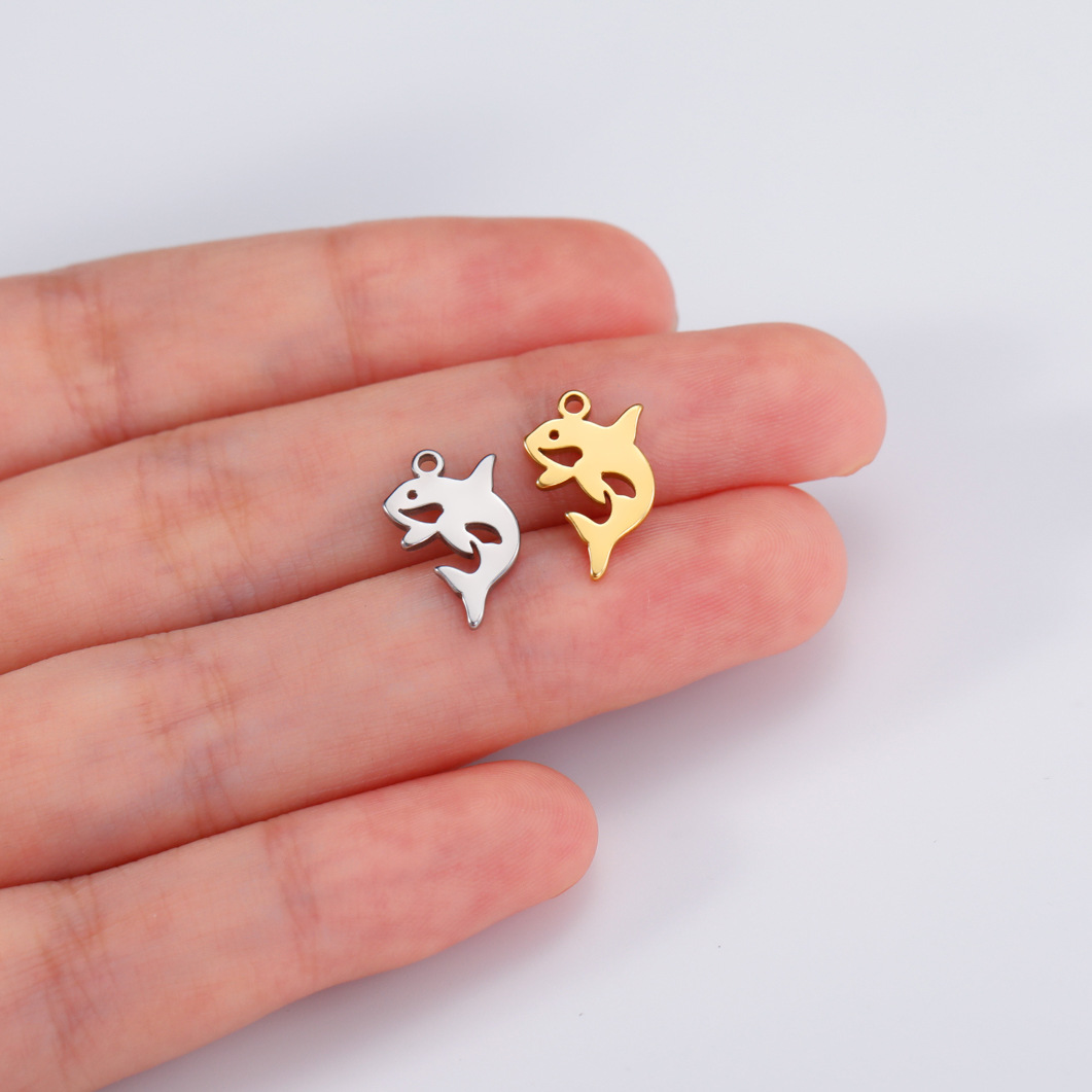 1g Weight Pendant Jewelry Making Type DIY Jewelry Accessories Classification 1 Piece Quantity 304 Stainless Steel Material Spider, Fish, Whale Pattern All Seasons Season Plating Design Simple Style Style 1 Piece 304 Stainless Steel Spider Fish Whale Pendant 3