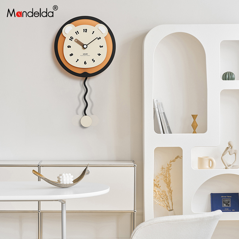 Mandelda Punch-free Clock Modern Light Luxury Style Creative Home Living Room And Restaurant Wall Clock