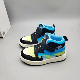 童运动鞋;童凉鞋;童板鞋