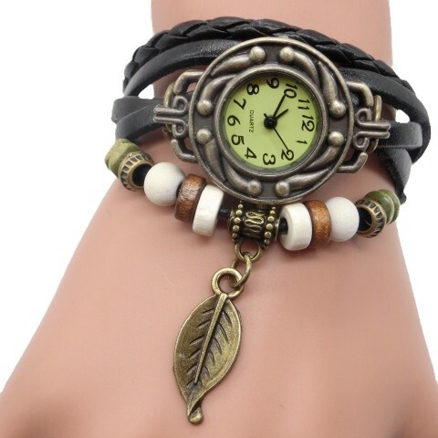 Street Stall Supply Retro Leaf Pendant Watches Fashion Woven Fake Leather Women's Bracelet Quartz Watches Wholesale