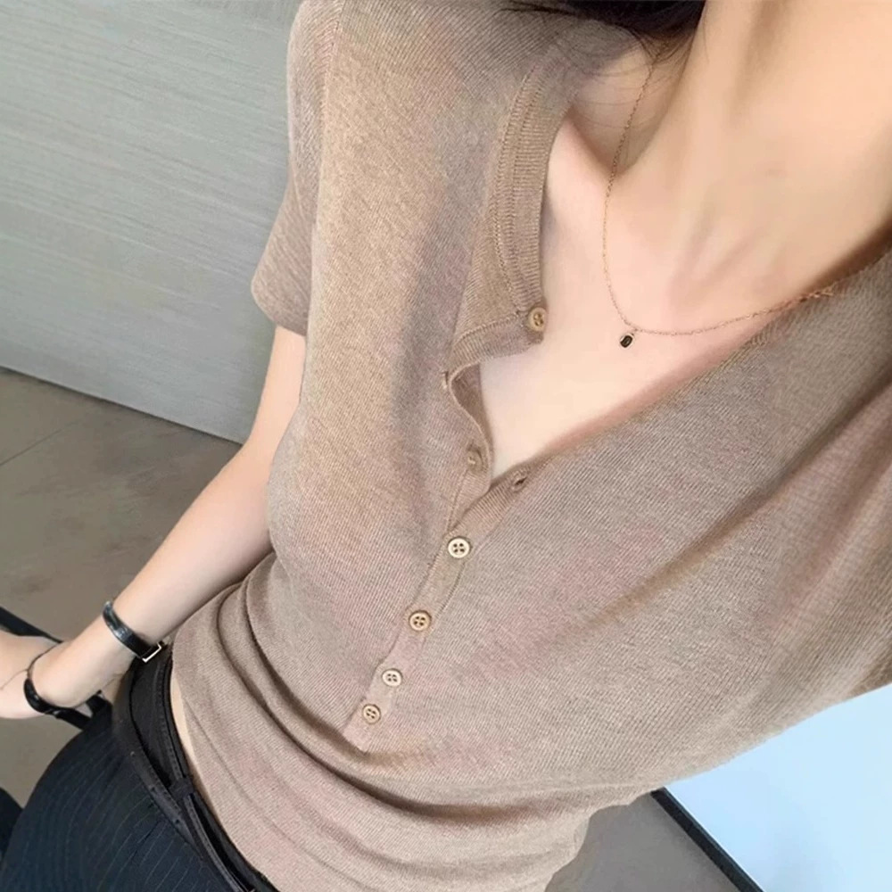 v t — đen chi tiết 1