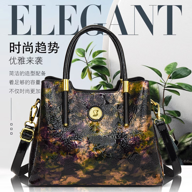 Bolsa pequeña para mujeres 2024 nueva moda de cuero suave de color sólido bolso de madres de mediana edad temperamento simple bolso casual versátil