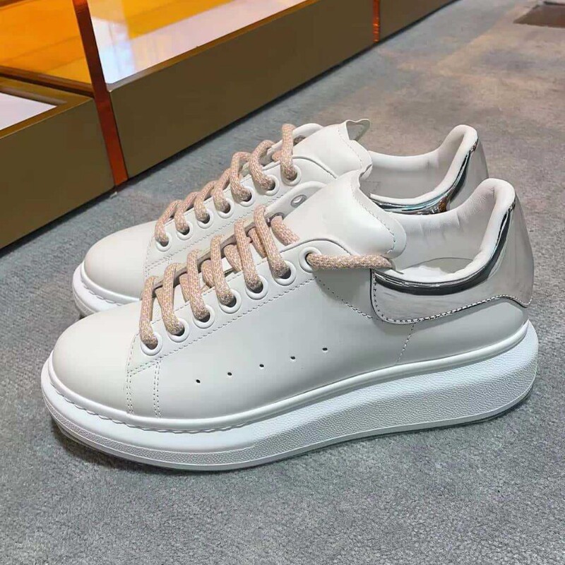 High-End Mcqueen White Sneakers for Men, Alexander Diamond-Studded Genuine Leather Platform Shoes, Thick-Soled Height-Increasing Couple's Sneakers for Women