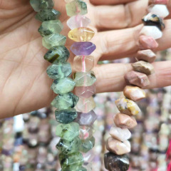 新しい天然水晶瑪瑙の切断面の散珠手作りのdiyブレスレットのネックレスのセーターのチェーンのアクセサリーは卸売りを飾ります。