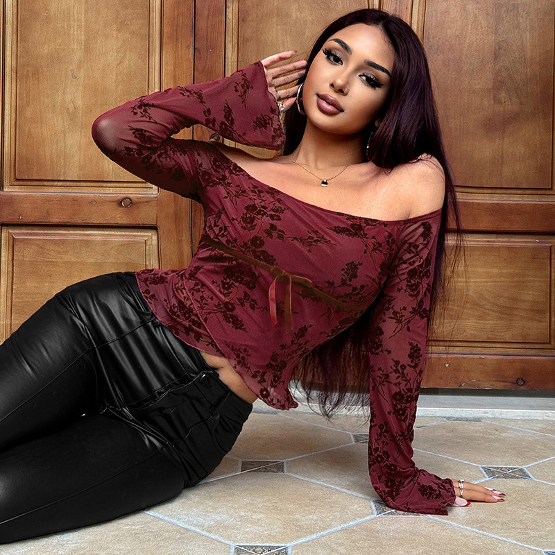 YJ24301 verano 2024 nuevo inns estilo europeo y americano sexy una palabra hombro malla elástica chica caliente camisa de manga larga mujer image 2