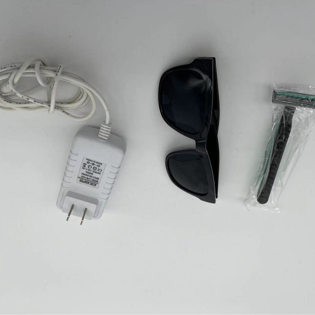 Máquina de afeitar manual de punto transfronterizo mini equipo de afeitar para el hogar afeitadora de mano, gafas de afeitar