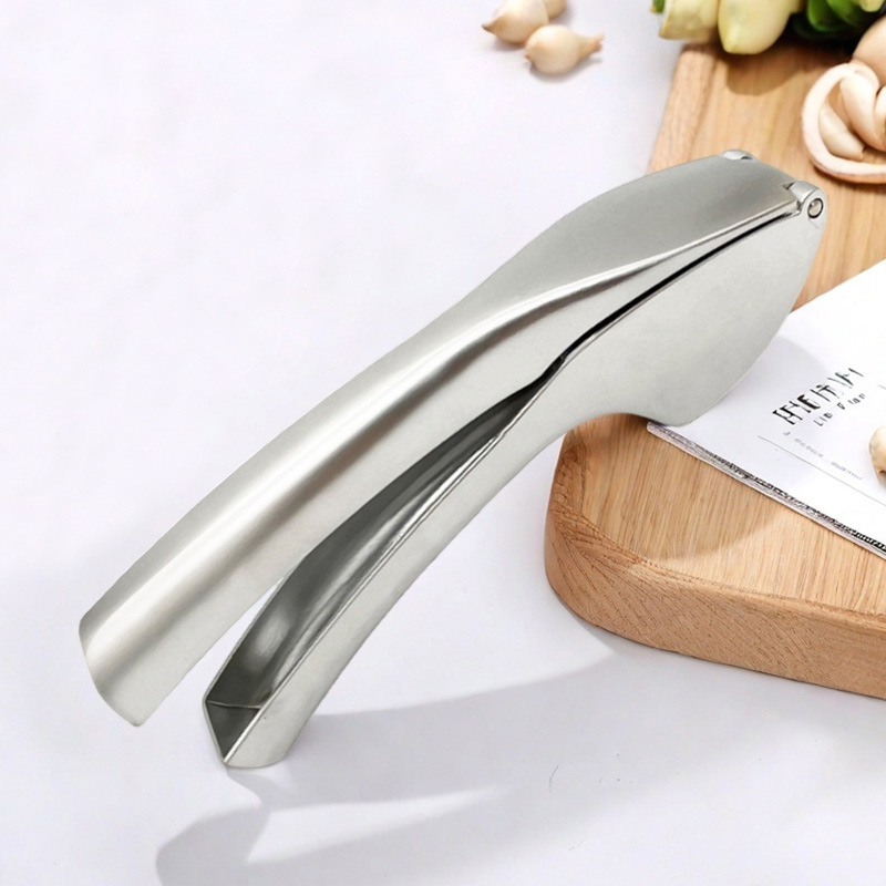 Source factory wholesale zinc alloy garlic press household garlic paste press garlic clip practical ginger juice squeeze garlic paste garlic
