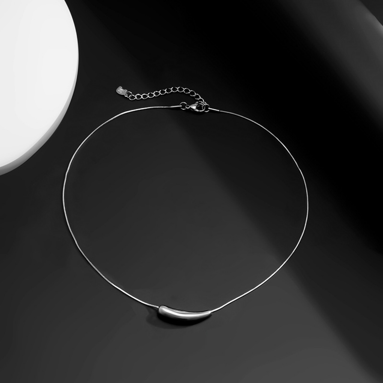 Fashion Geometric Elbow Titanium Steel Necklace Wholesale display picture 5
