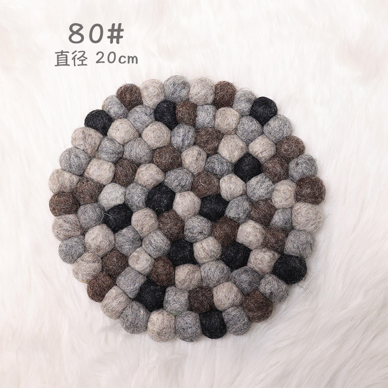 Colorido bosque cálido Nepal lana fieltro hecho a mano tira colorida bola montaña aislamiento mantel individual