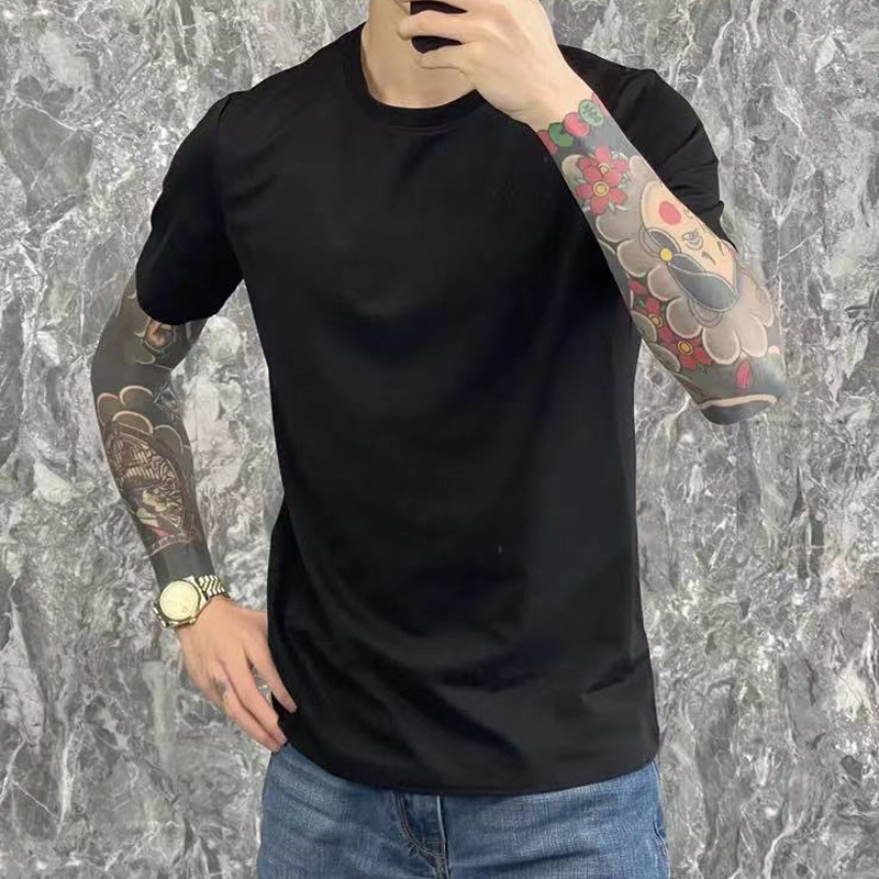 Short sleeved t-shirt for men, short style for couples, same trend for inshirts, casual and versatile, solid color, fashionable, round neck for men