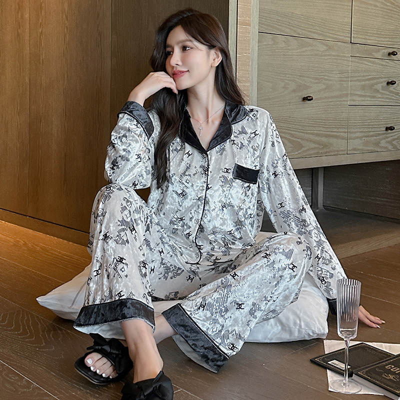 Luz de lujo de gama alta estilo pijamas de las mujeres de terciopelo de oro solapa cardigan más el tamaño de manga larga de otoño e invierno dulce casual ropa de casa traje