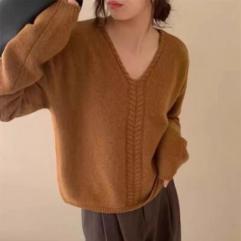 韓国系の怠惰な風の柔らかいモチモチとした質感の麻花のセーターの女性の秋冬の新型のデザイン感のゆったりしたニットの上着|undefined