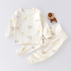 赤ちゃんの分体セットの純綿の赤ちゃんの秋の服の秋のズボンの子供の春秋は冬に暖かくて腰が高くて腹の中の服を保護します。