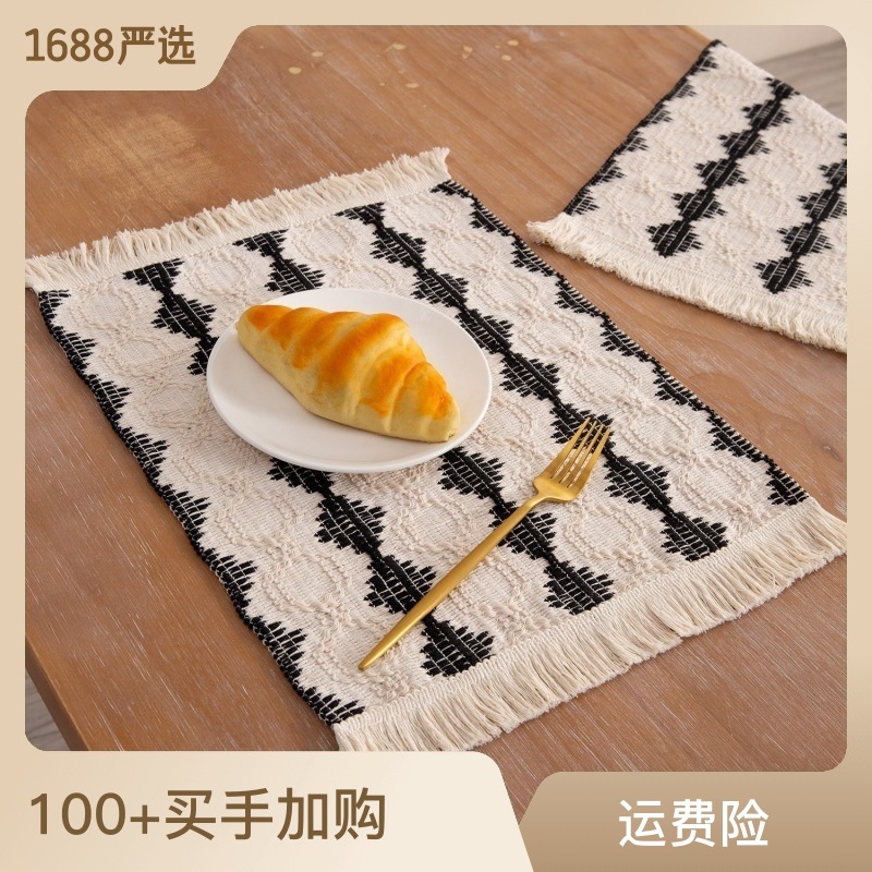 New Style Fabric Place Mat Cotton and Linen Style Woven Place Mat Tassel Heat Insulation Mat Holiday Decorative Double Color Stitching Western Place Mat