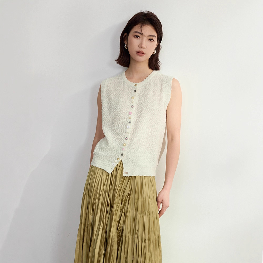 文艺范七彩扣羊毛背心女针织开衫25新款女装叠穿马甲女秋外穿毛衣