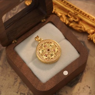 18K Gold Lotus Compass Pendant Au750 Color Gold Six-Character Mantra Moissanite Necklace Accessible Luxury Gift Water Shell Wholesale