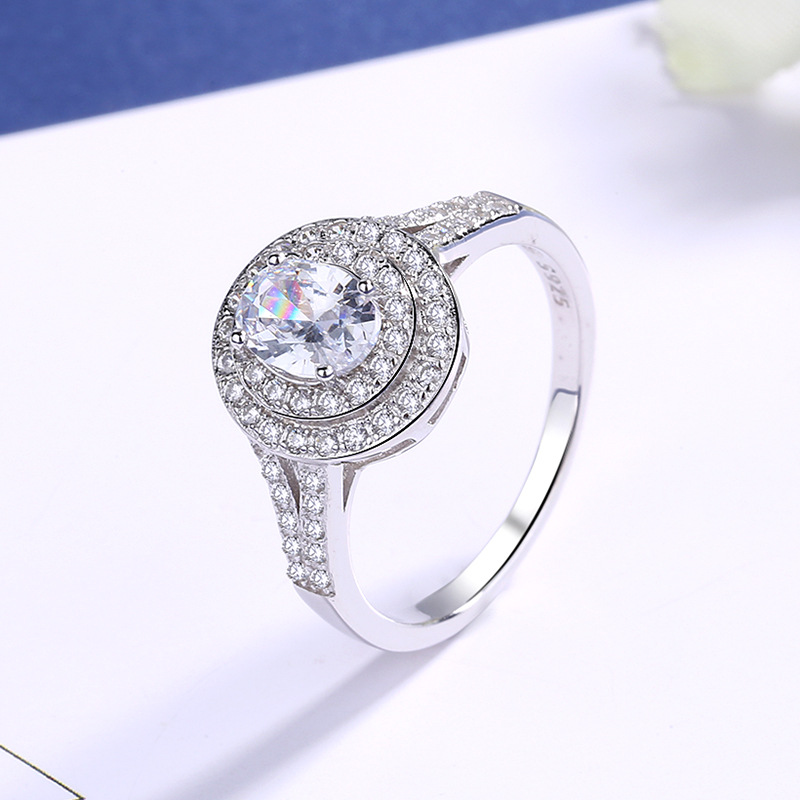 Decorated New White Copper-Plated White Golden Oval Pigeon Egg Ring Korean Style Light Luxury Diamond Retro Proposal Ring for Women