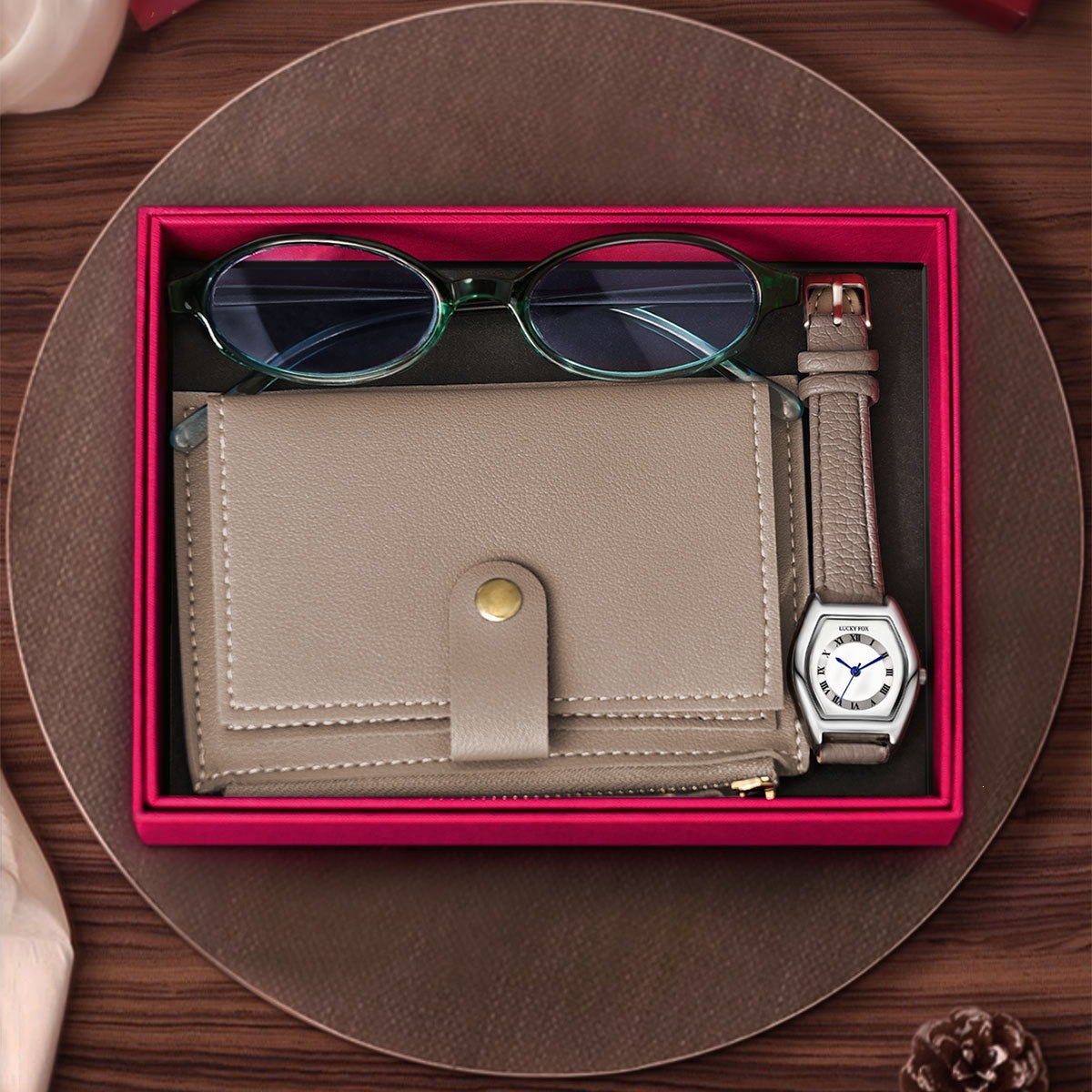 Luckyfox Cross-Border Popular Retro Women's Quartz Watch with Card Holder, Wallet, Glasses, and Gift Set Box 3