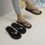 人字防滑平底夹趾凉拖