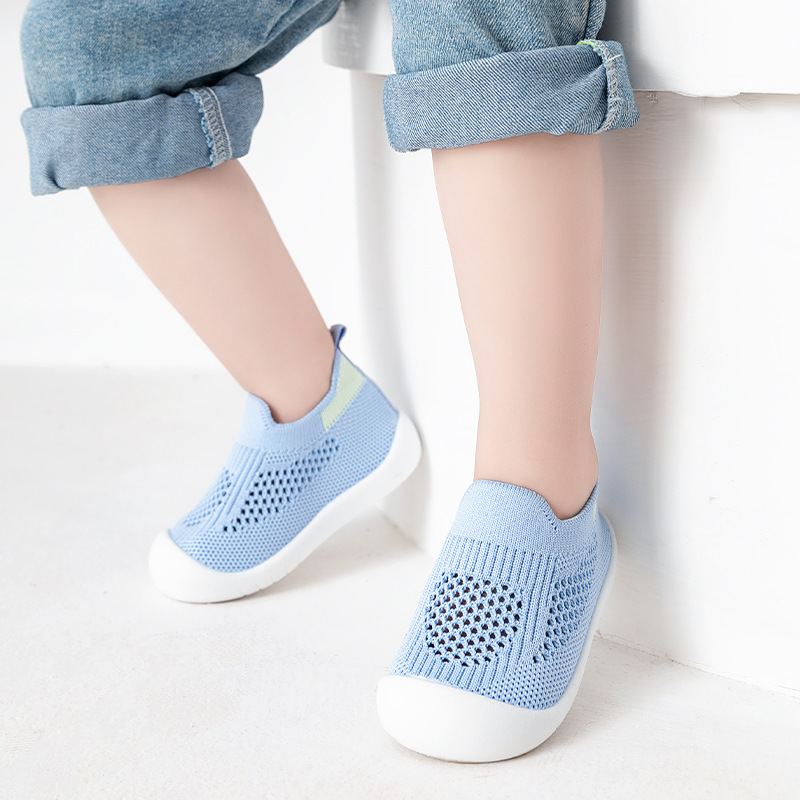 Primavera y verano zapatos de malla para niños de color sólido zapatos de suela suave zapatos para niños pequeños zapatos para niños adorables transpirables para niños pequeños antideslizantes