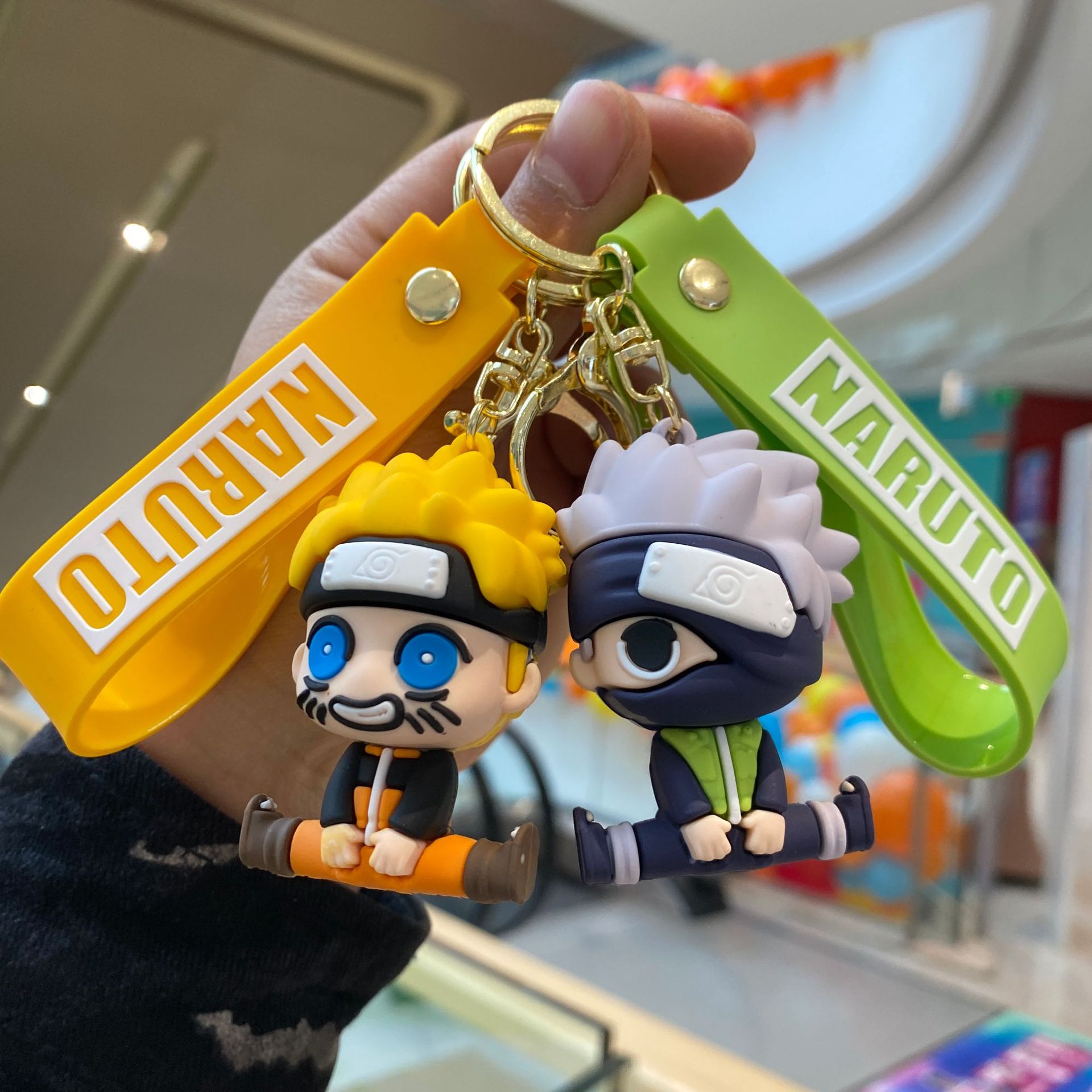Lindo llavero Naruto muñeca de dibujos animados Naruto Kakashi clave colgante coche llavero al por mayor