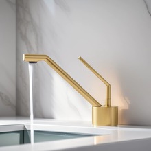 ���~������ˮ���^����ϴĘ��ϴ��̨����������O���L���z��ɫ���x