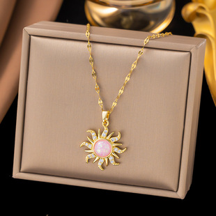 New Titanium Steel Micro-inlaid Sunflower Necklace Women's Summer Fashion Design Jewelry Light Luxury Niche High-end Clavicle Chain