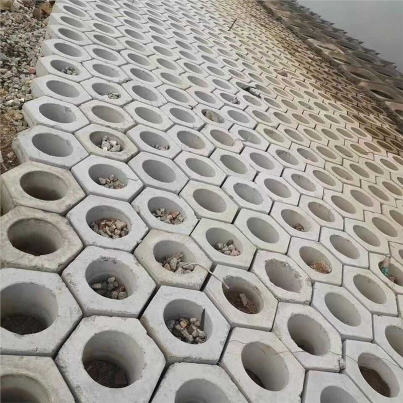 河南濮阳高速路护坡砖河道水泥空心六角砖六棱砖草坪砖连锁块透水