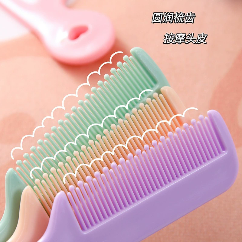 Cute small children's brush, simple and elegant design