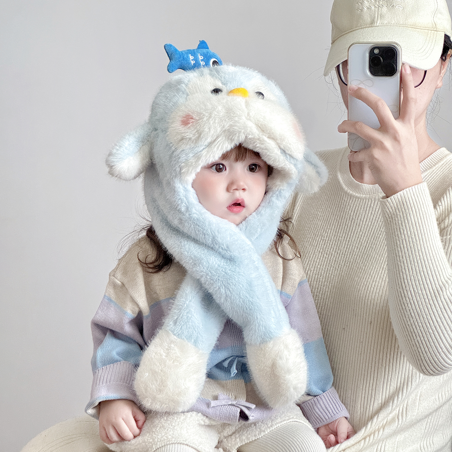 Sombrero y bufandas para niños, un conjunto de dos piezas de orejas para bebés de otoño y invierno, sombrero de peluche caliente y grueso. image 2